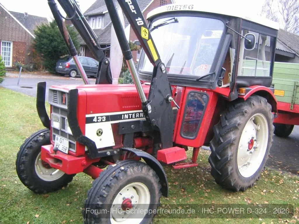 IHC 433 mit Diedam-Kipper