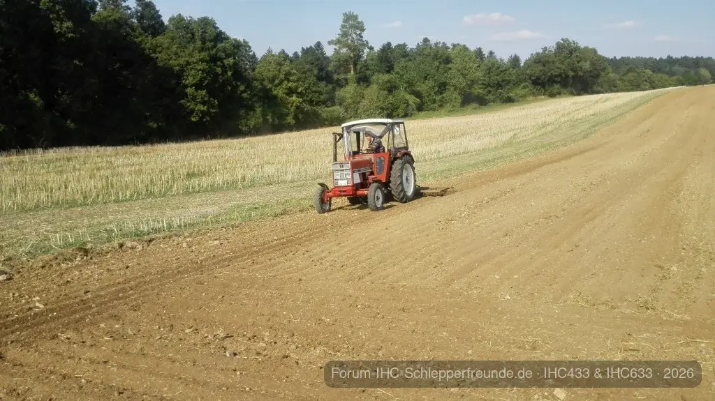 IHC 433 mit egge