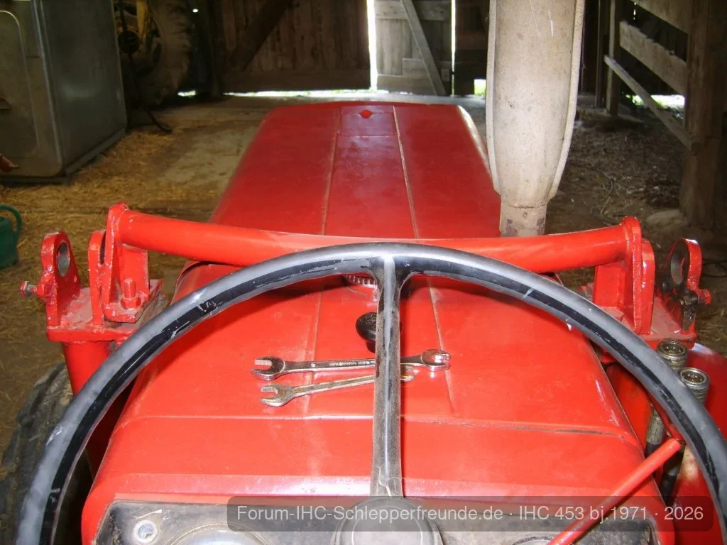 IHC 453 mit plastikgrill