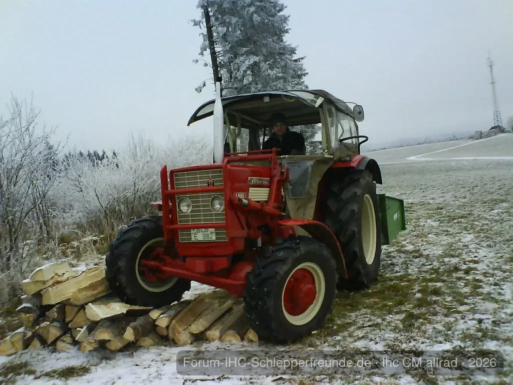 Ihc 523 Allrad beim Holzfahren