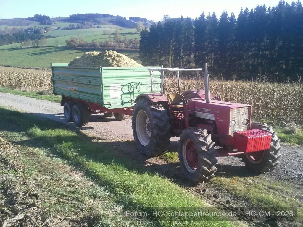 IHC 624AS & 8T Carl Wolf