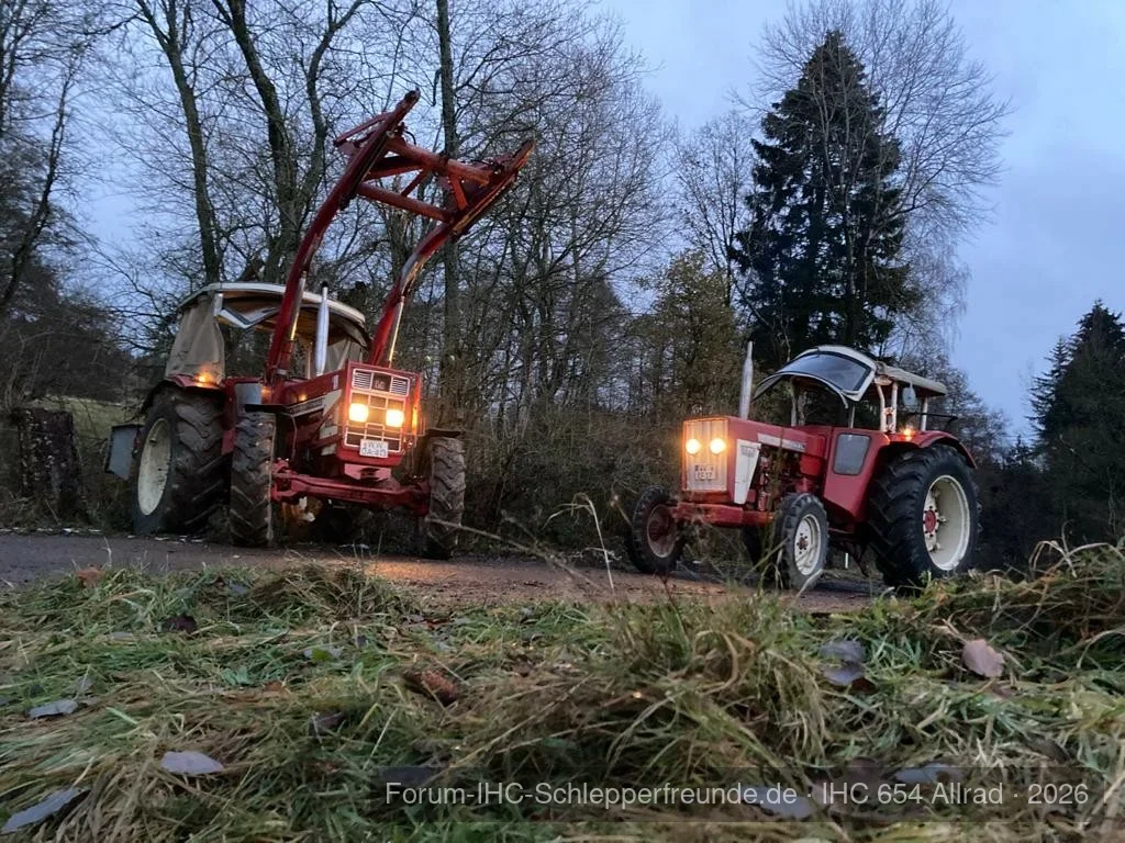 IHC 654 AS und IHC 724S