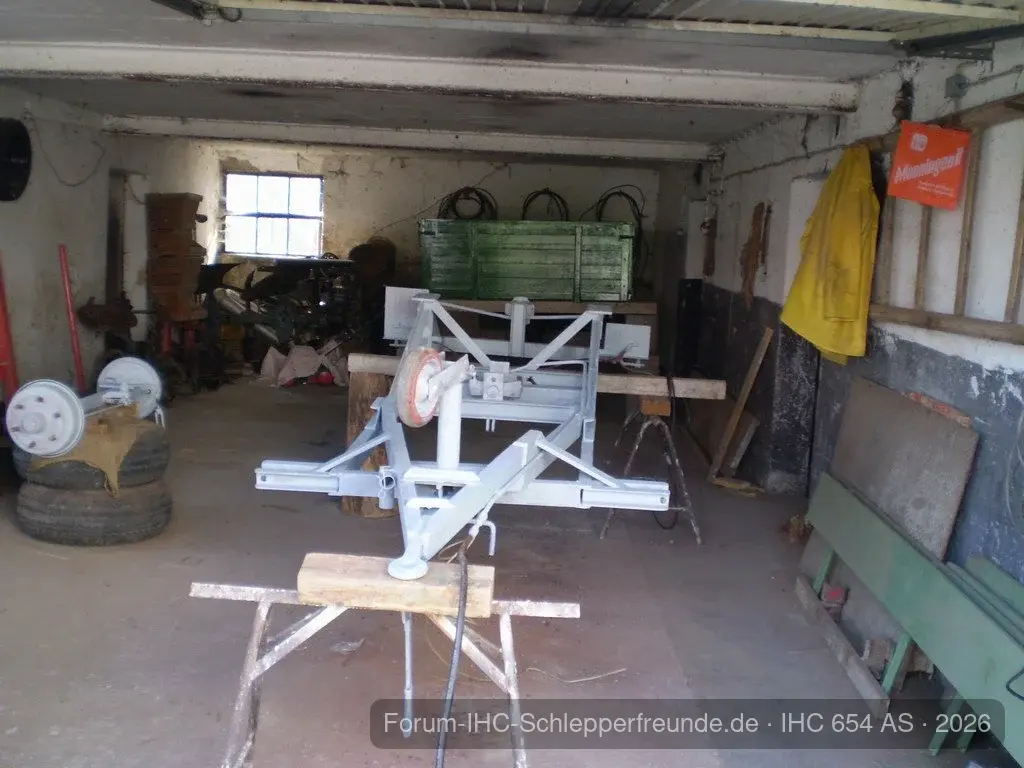 IHC 654 AS