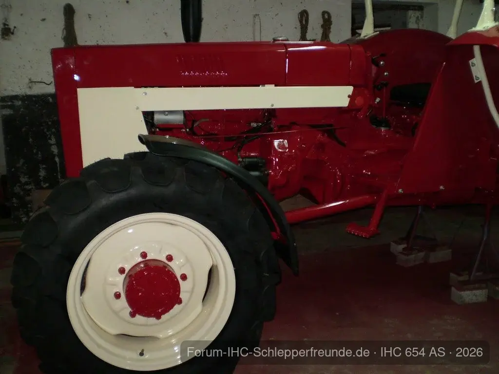 IHC 654 AS
