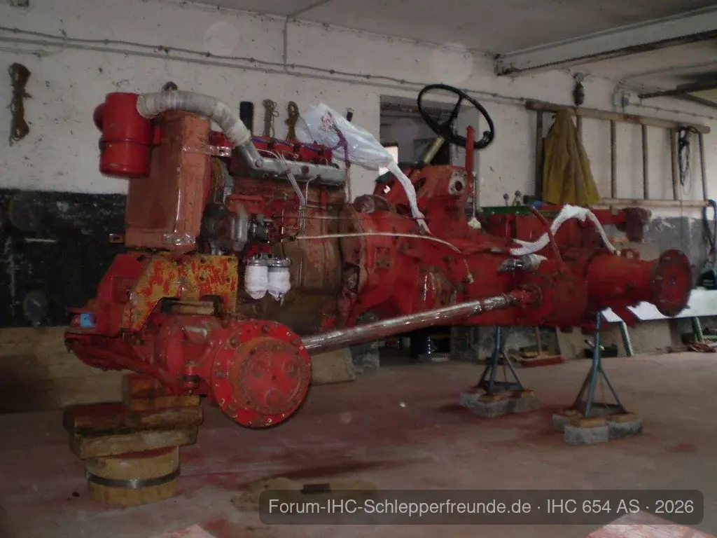 IHC 654 AS