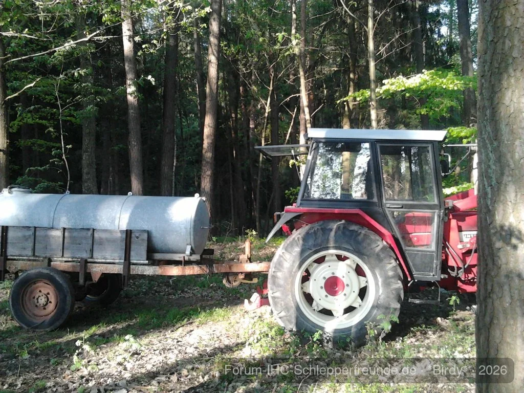 ihc 654 mit 1500l wasseefass