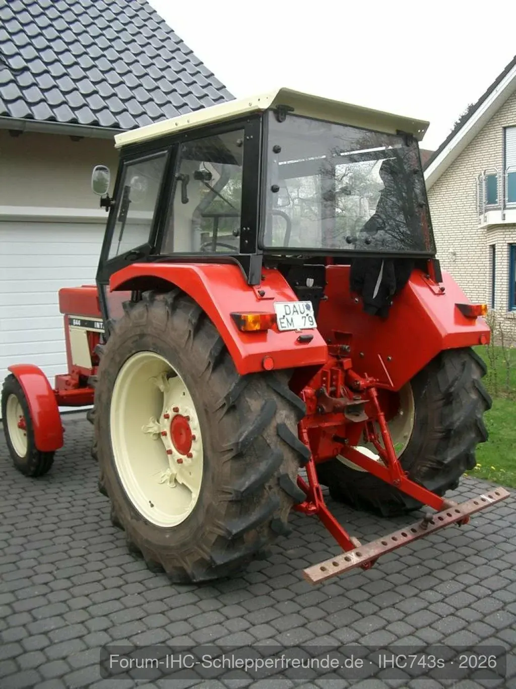 IHC 743s