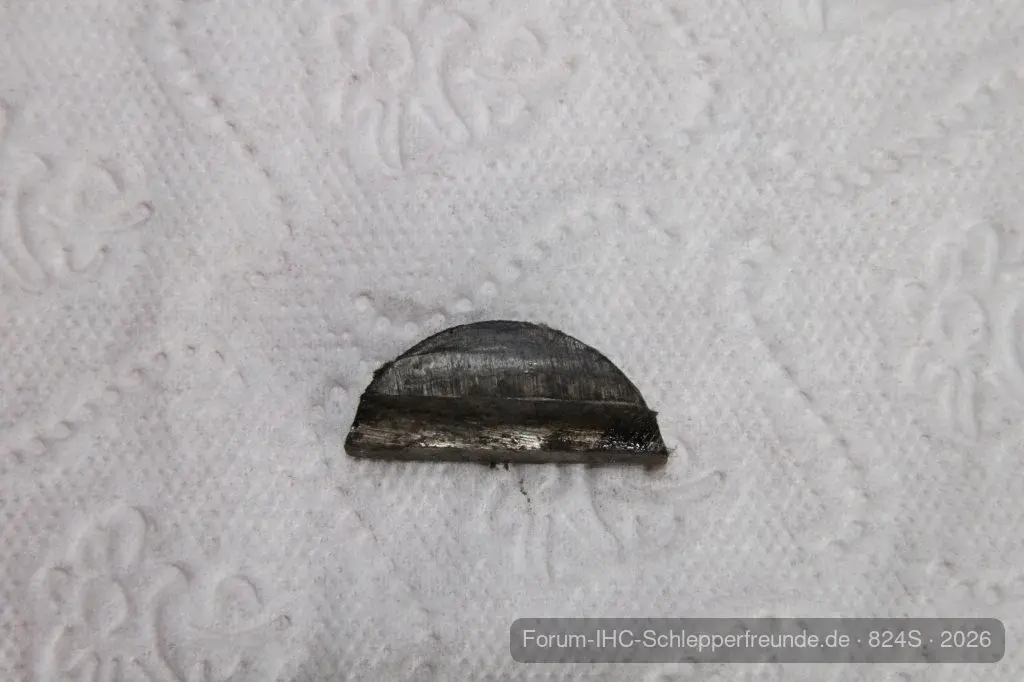 IHC 824S