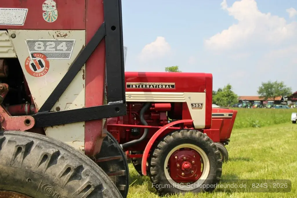 IHC 824S