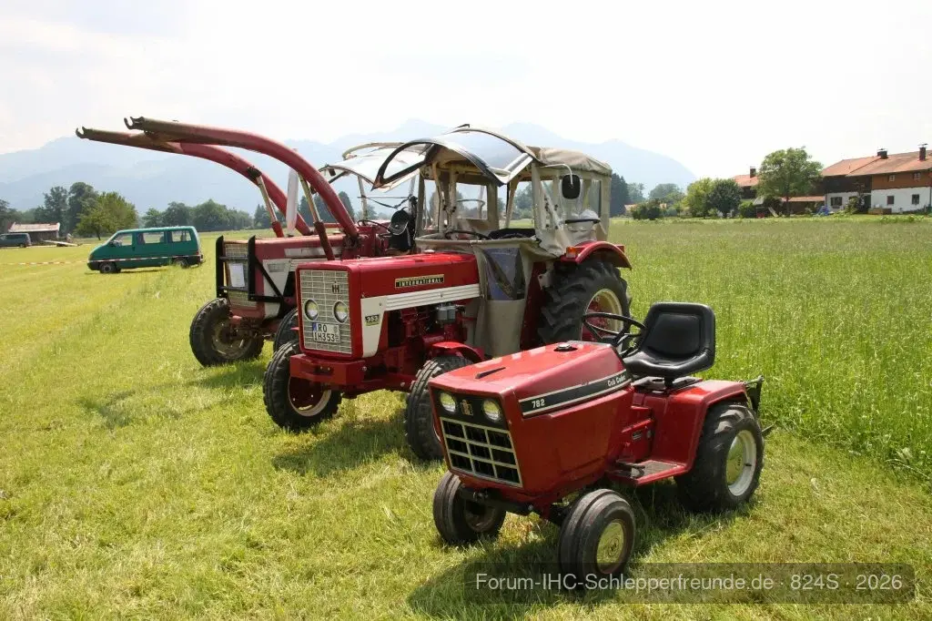 IHC 824S