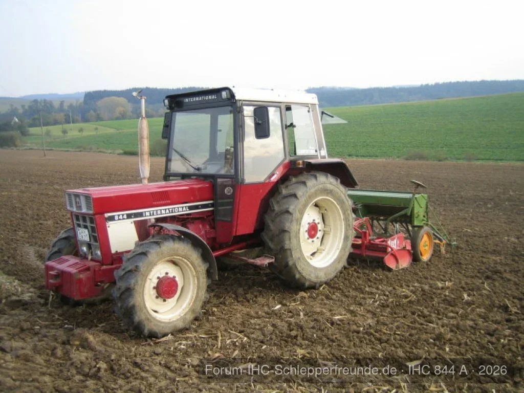 IHC 844 A beim WW- drillen2006