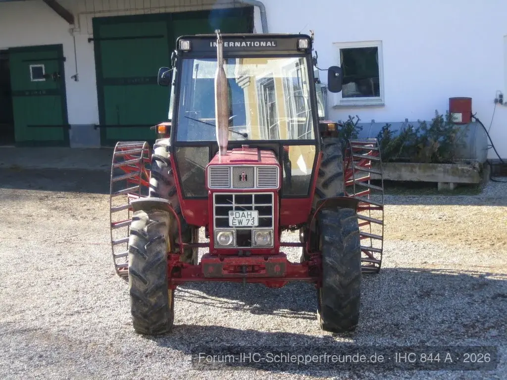 IHC 844 A mit Gitterräder