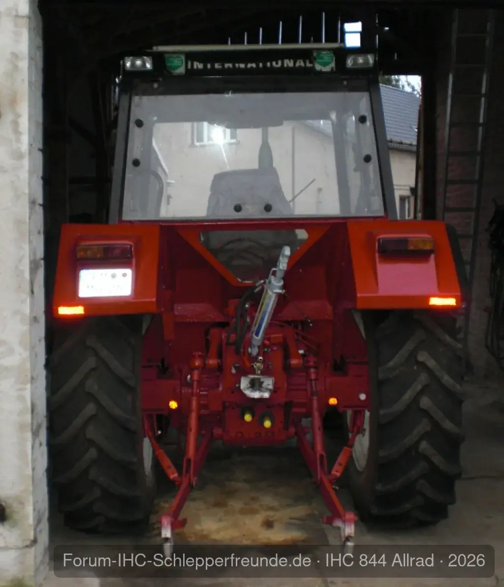 IHC 844 AS