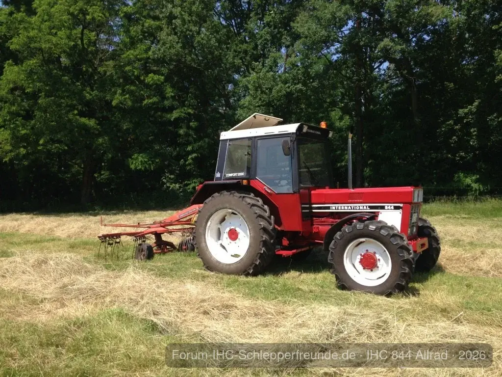 IHC 844 AS