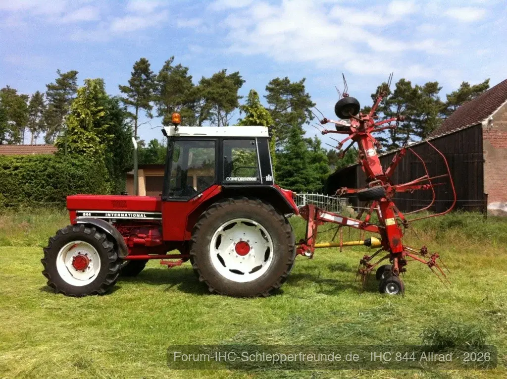 IHC 844 AS