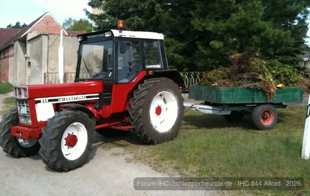 IHC 844 AS