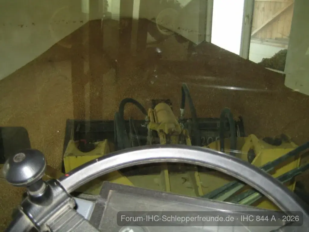 IHC 844 AS