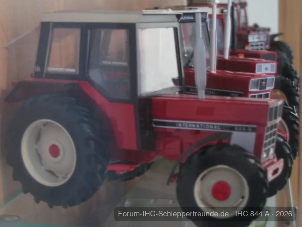 IHC 844 AS