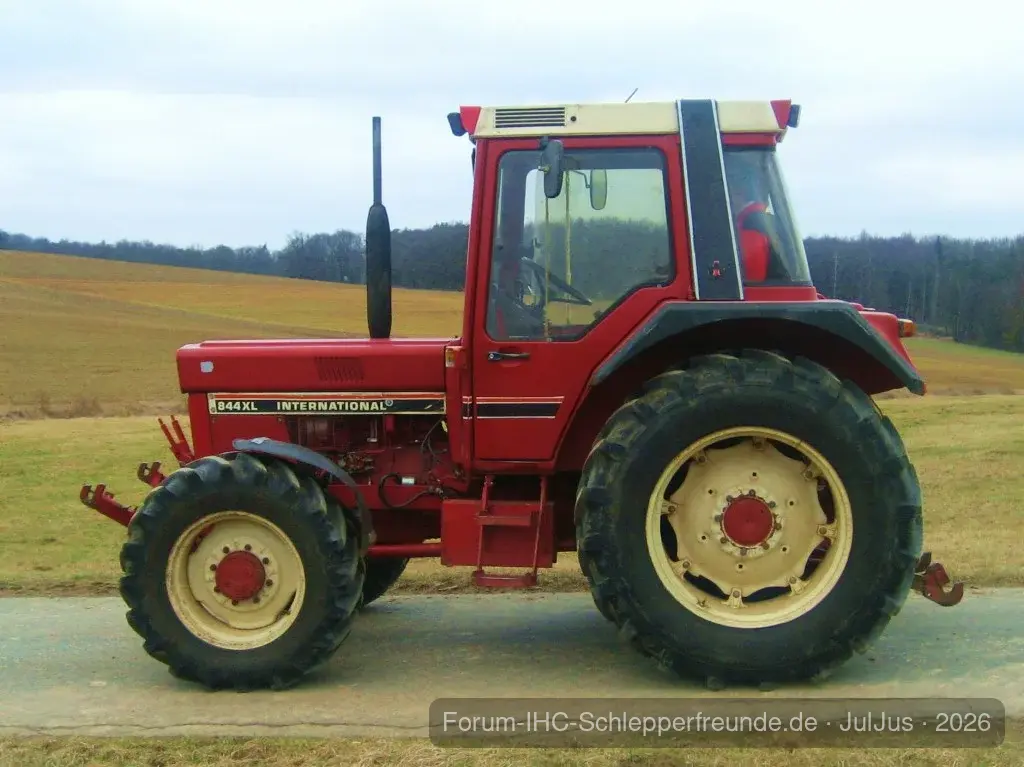 IHC 844 XL