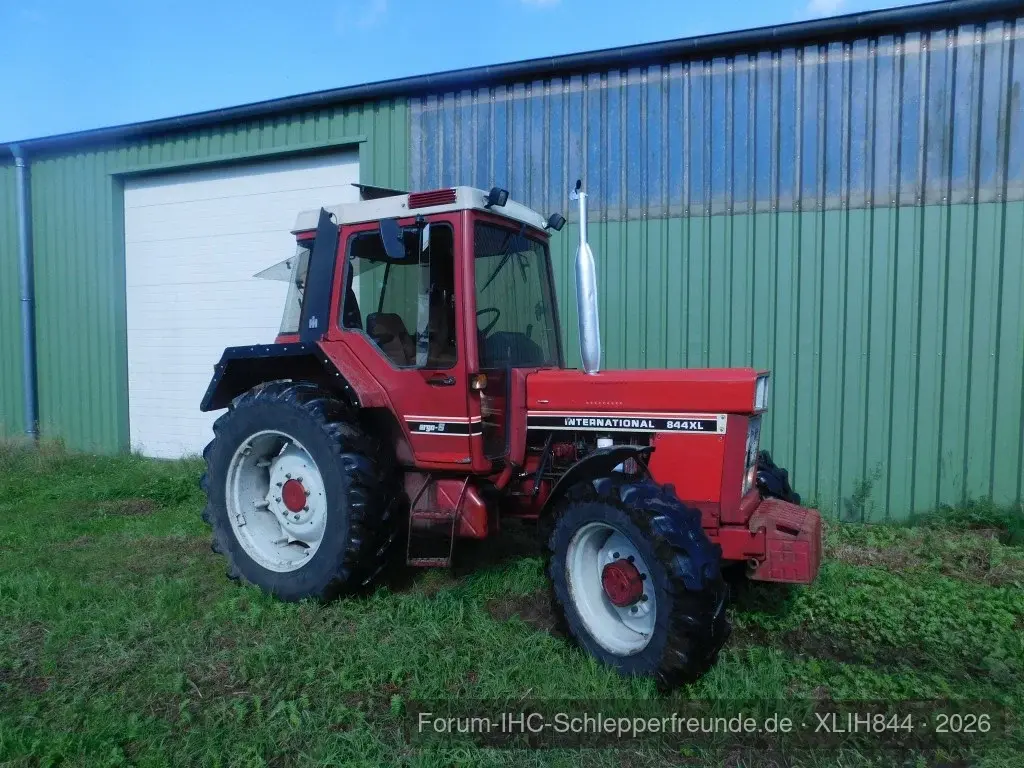 IHC 844 XL.