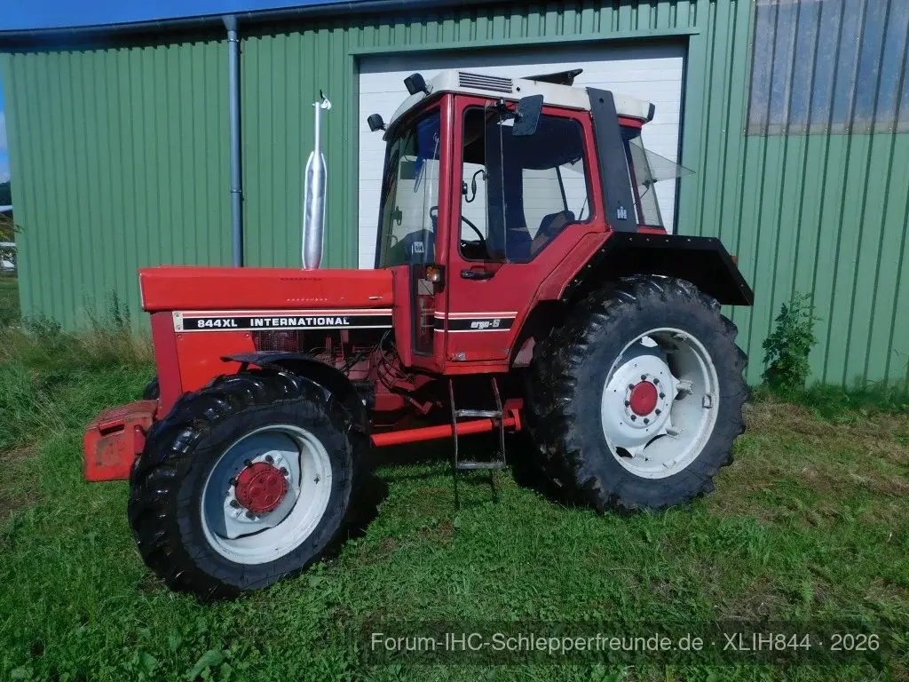 IHC 844 XL.