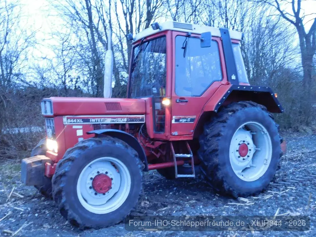 IHC 844 XL