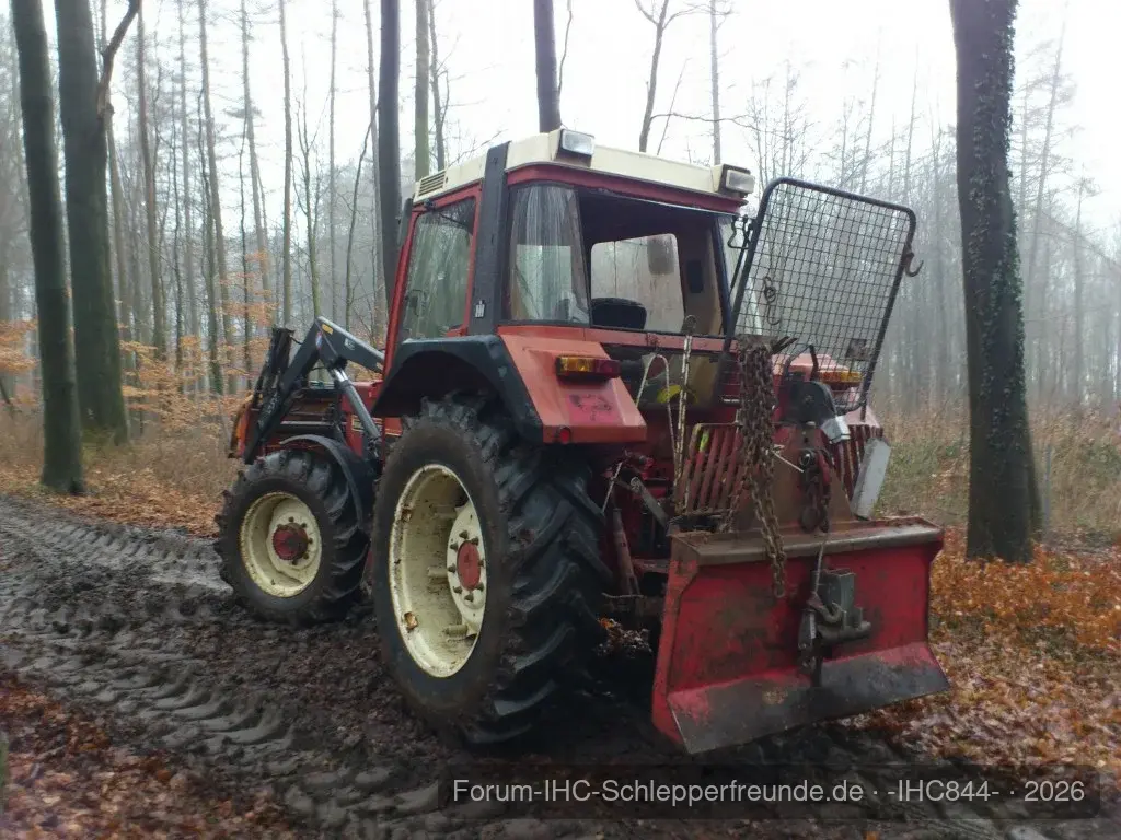 IHC 844 xl