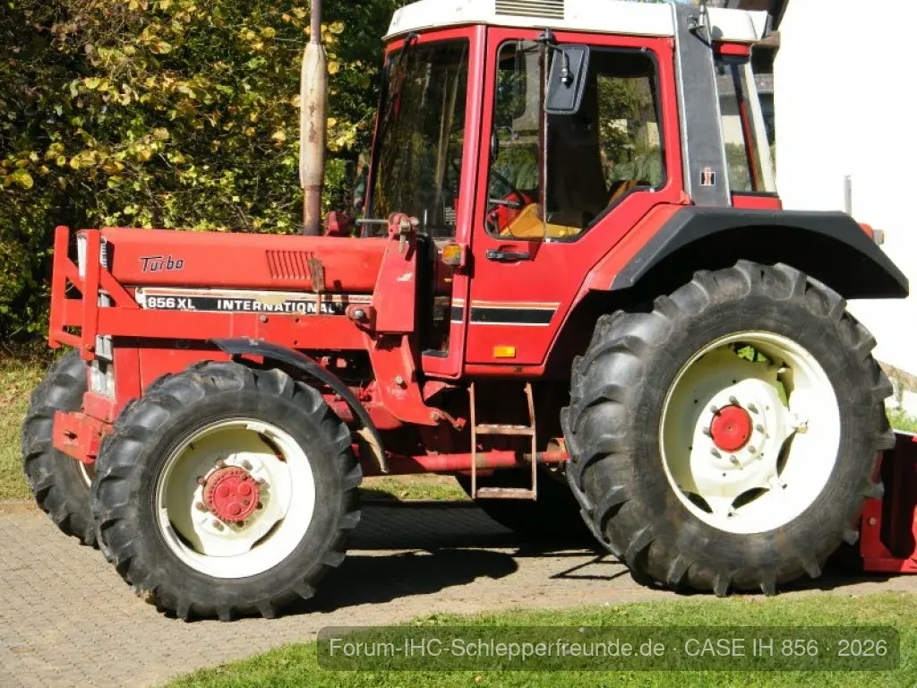 IHC 856 XL