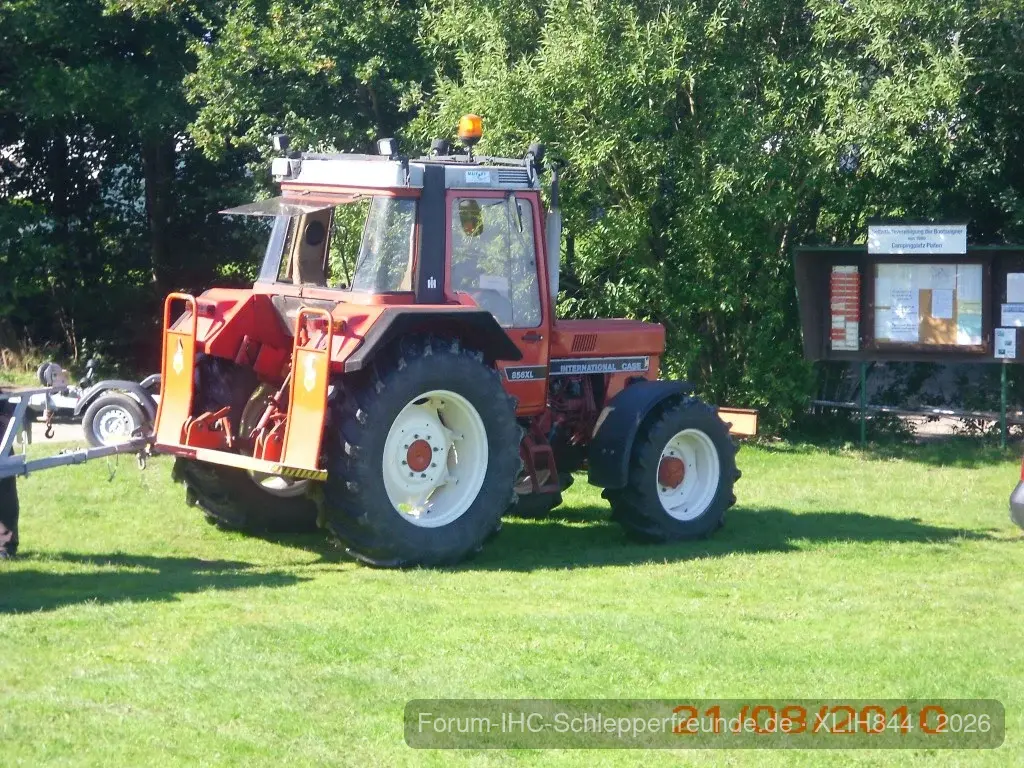 IHC 856 XLA