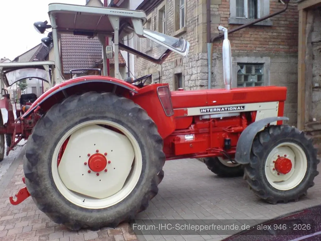 ihc 946 Bj 74