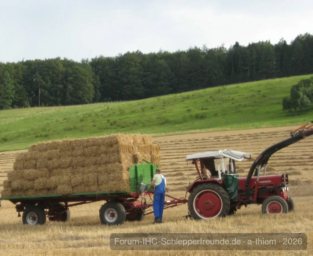 IHC D-439 mit Welger FK 90