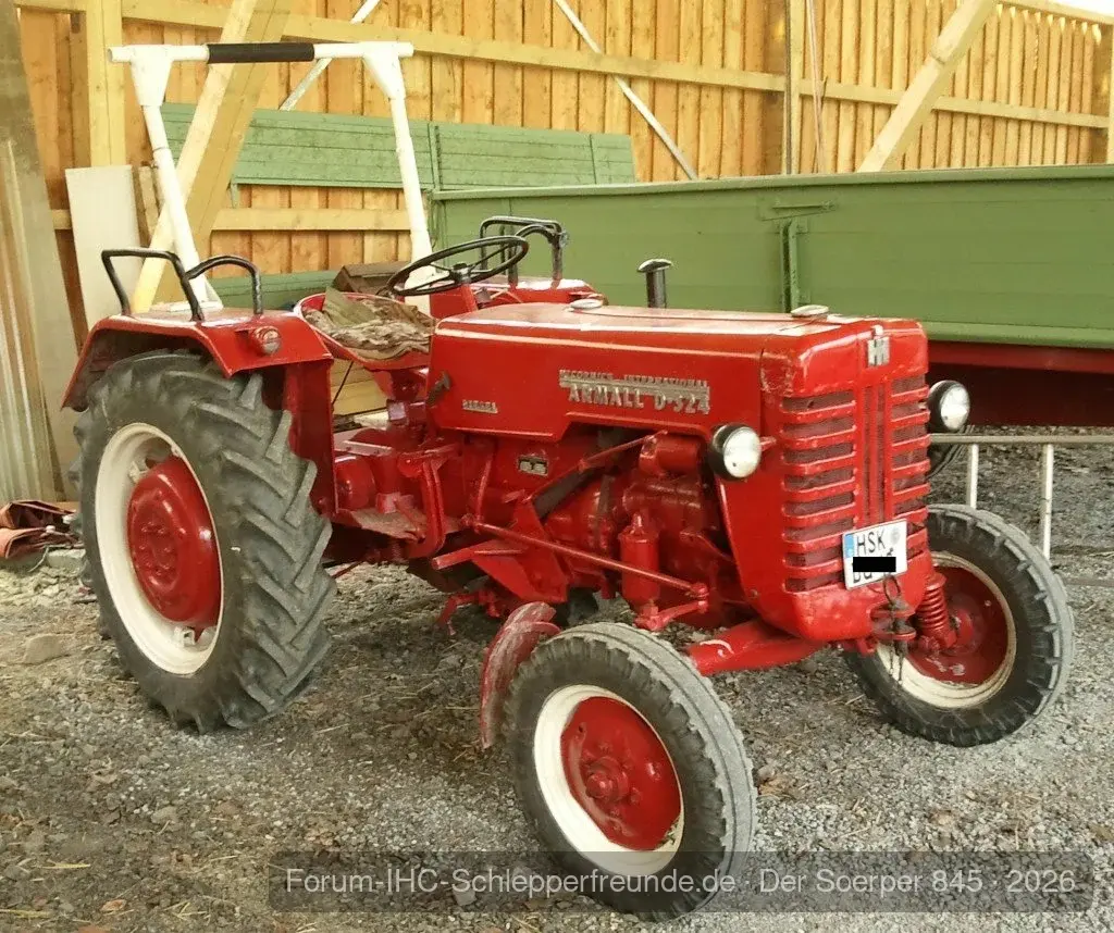 IHC / Farmall D 324