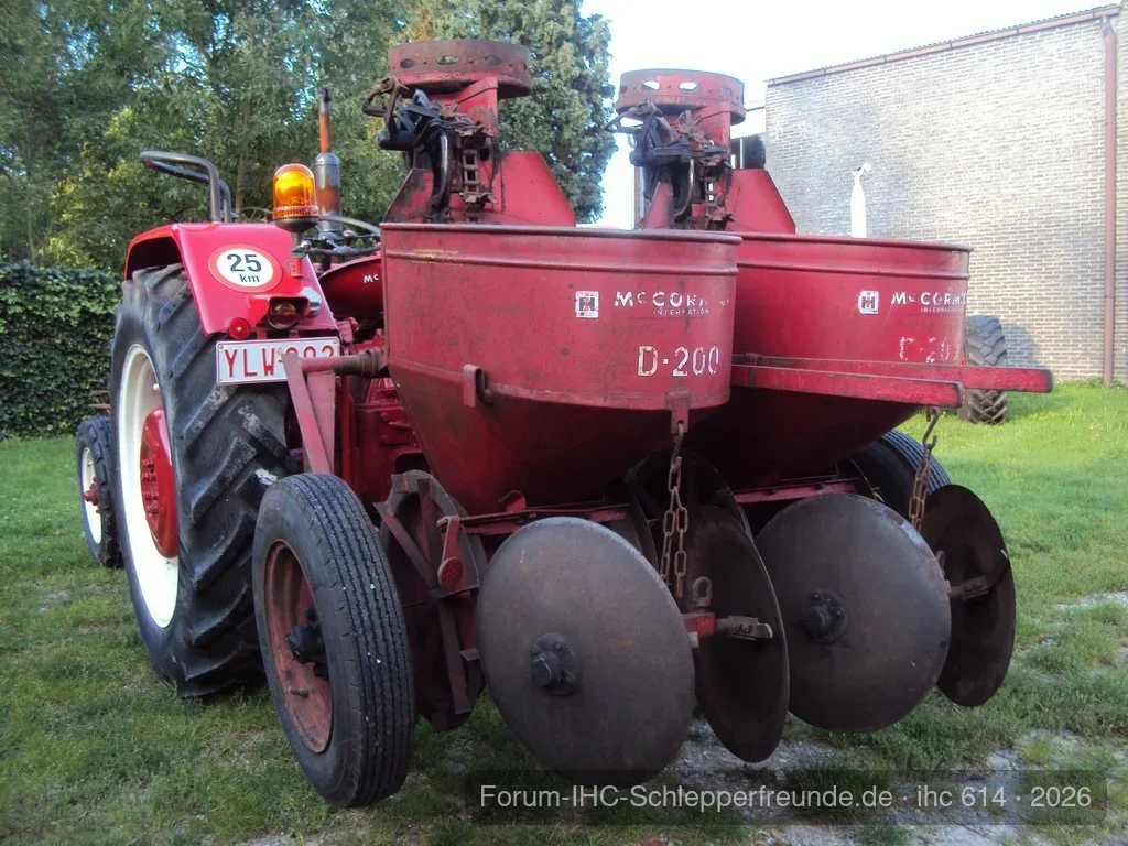 IHC Kartoffellegemaschine