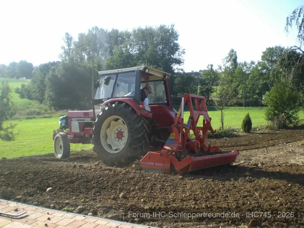IHC745S