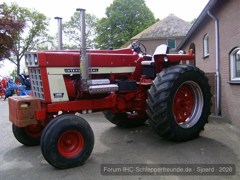 International 1468 Farmall