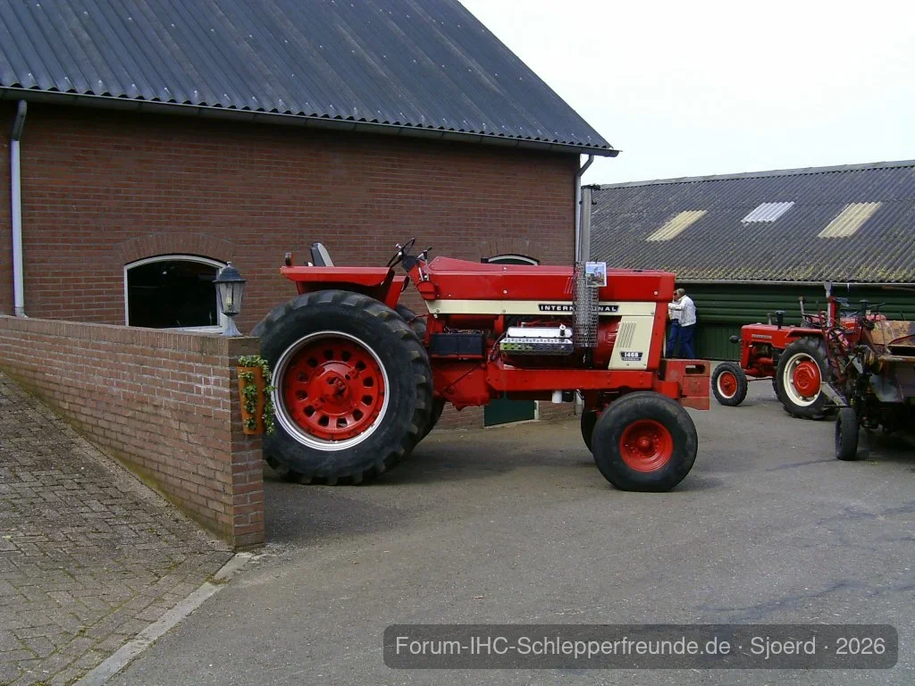 International 1468 Farmall