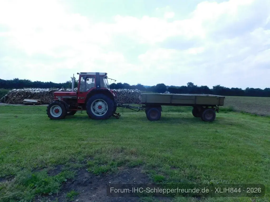 INTERNATIONAL 844 XL
