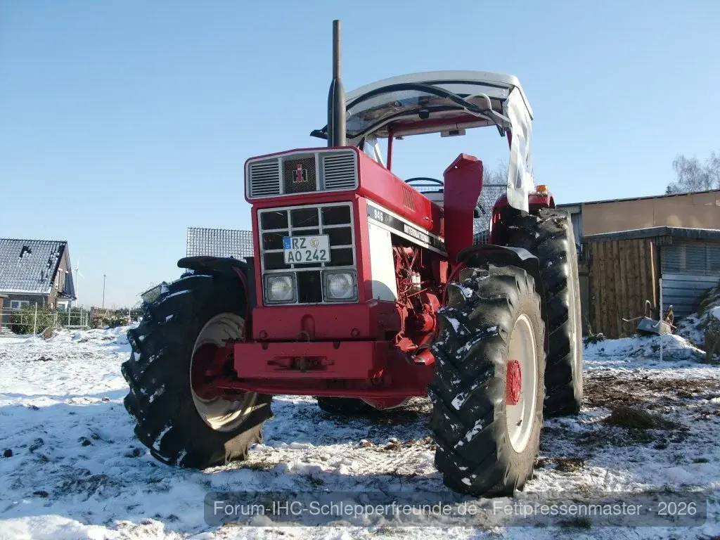 International 946