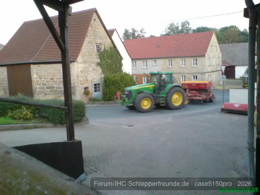 John Deere 8220