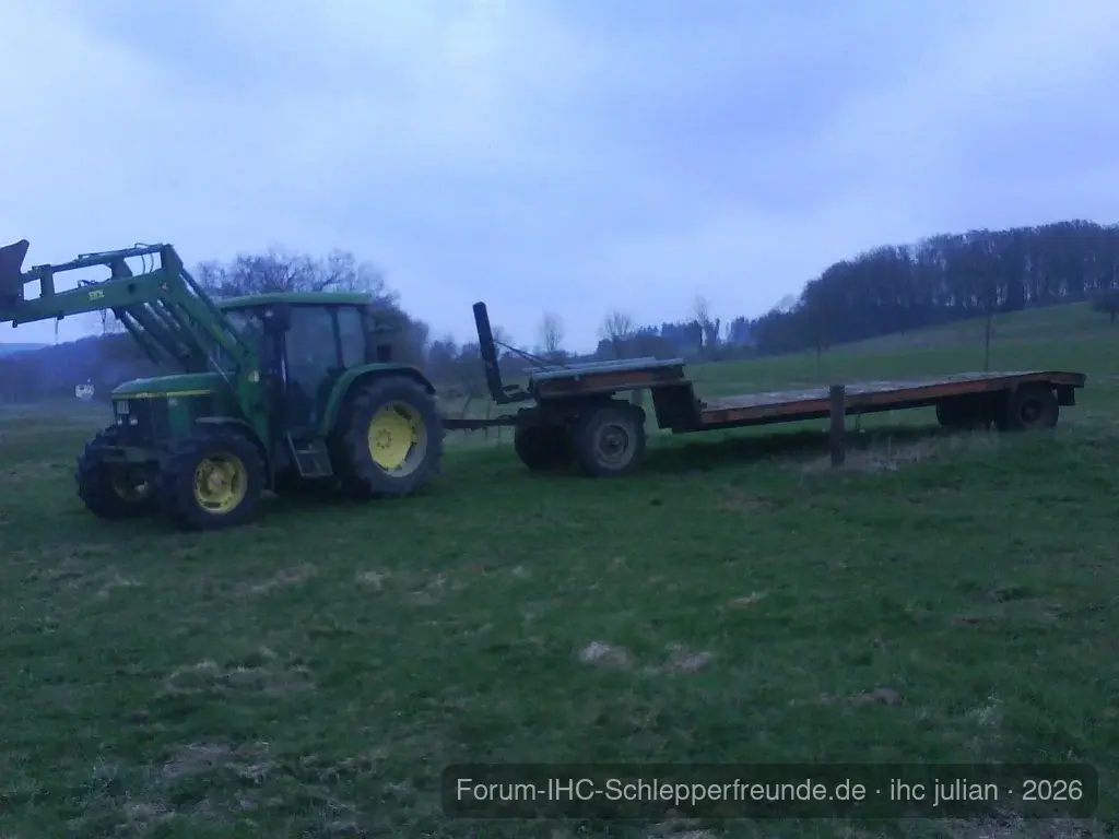 John Deere mit Tieflader