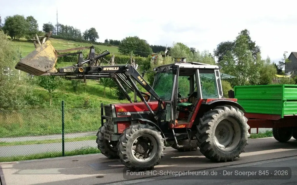 Massey Ferguson 387