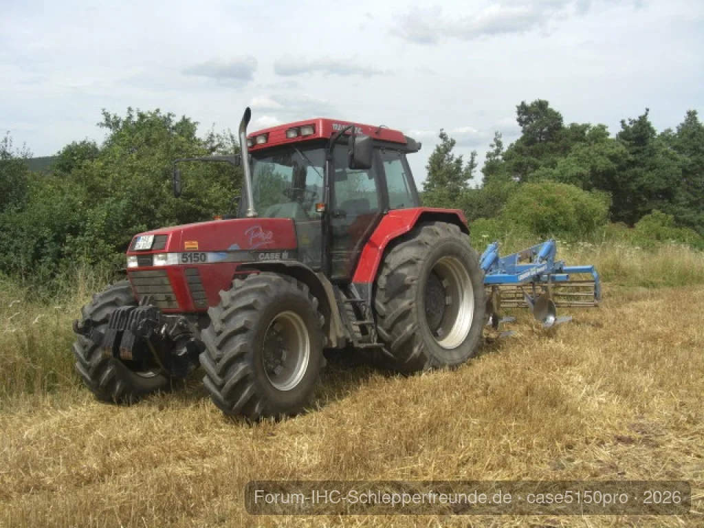 Maxxum 5150Pro beim Grubbern