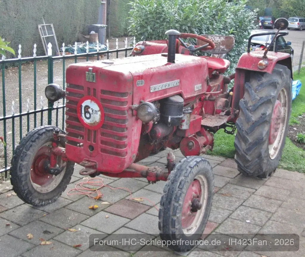 Mc-Cormick D-439