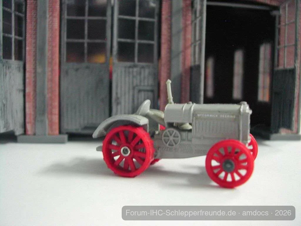 Mc Cormick Deering 1:90