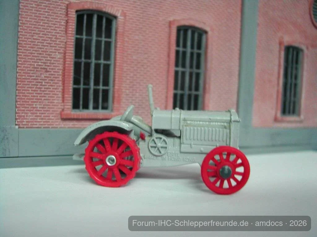 Mc Cormick Deering 1:90