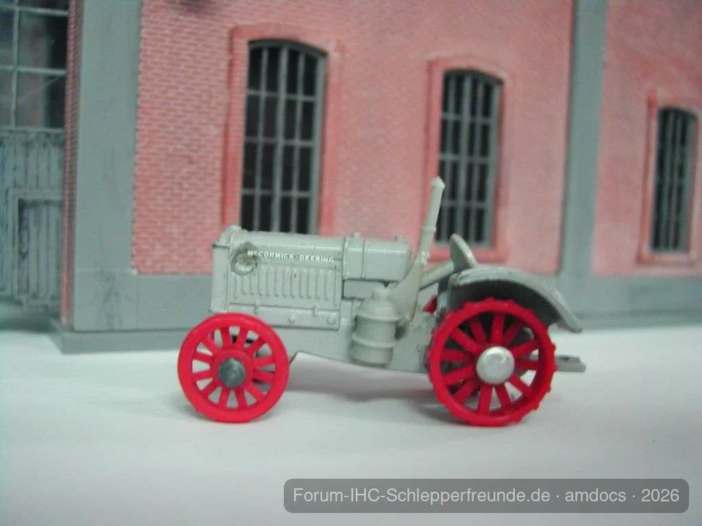 Mc Cormick Deering 1:90