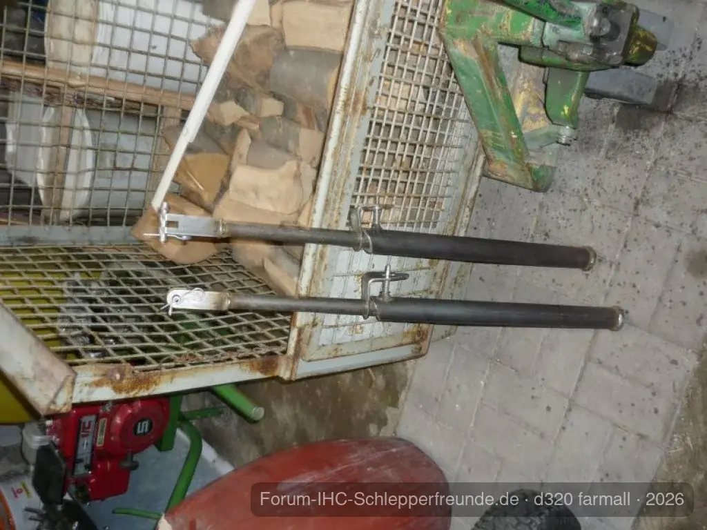 Neue Frontladerstützen