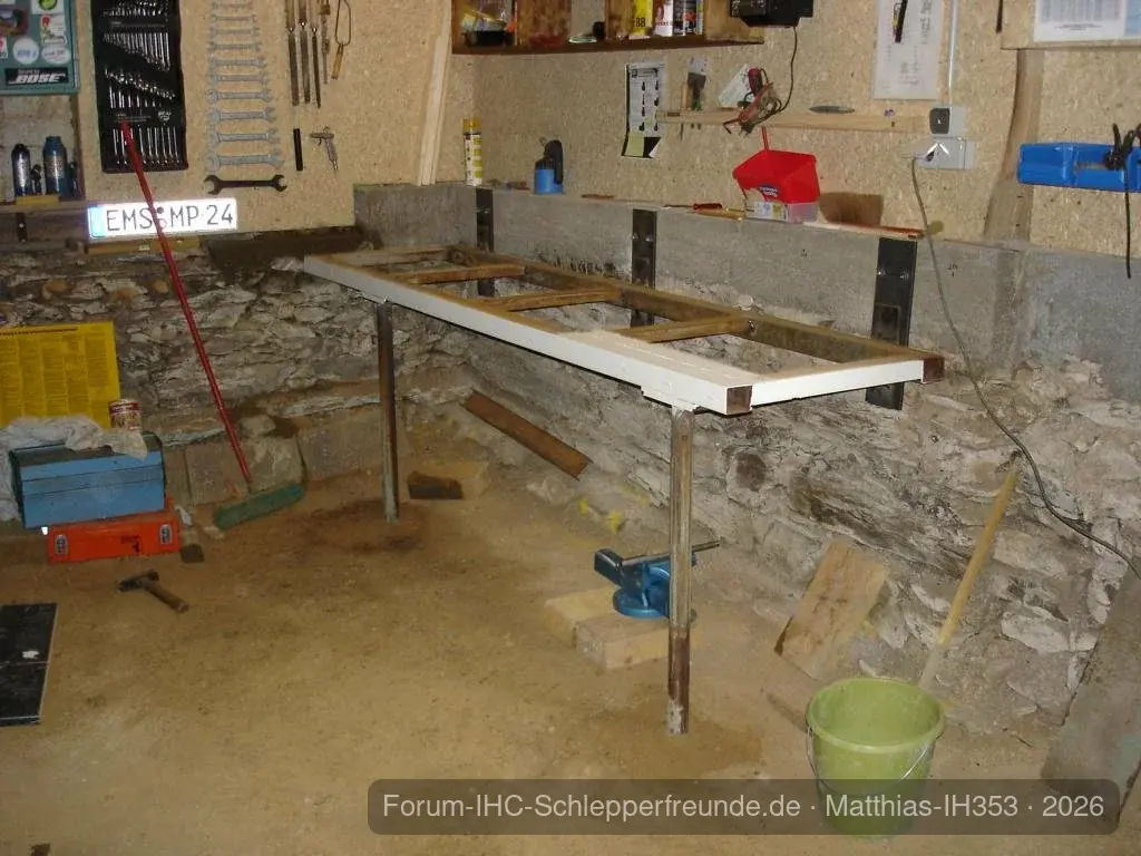 Neue Werkbank in Schleppernähe