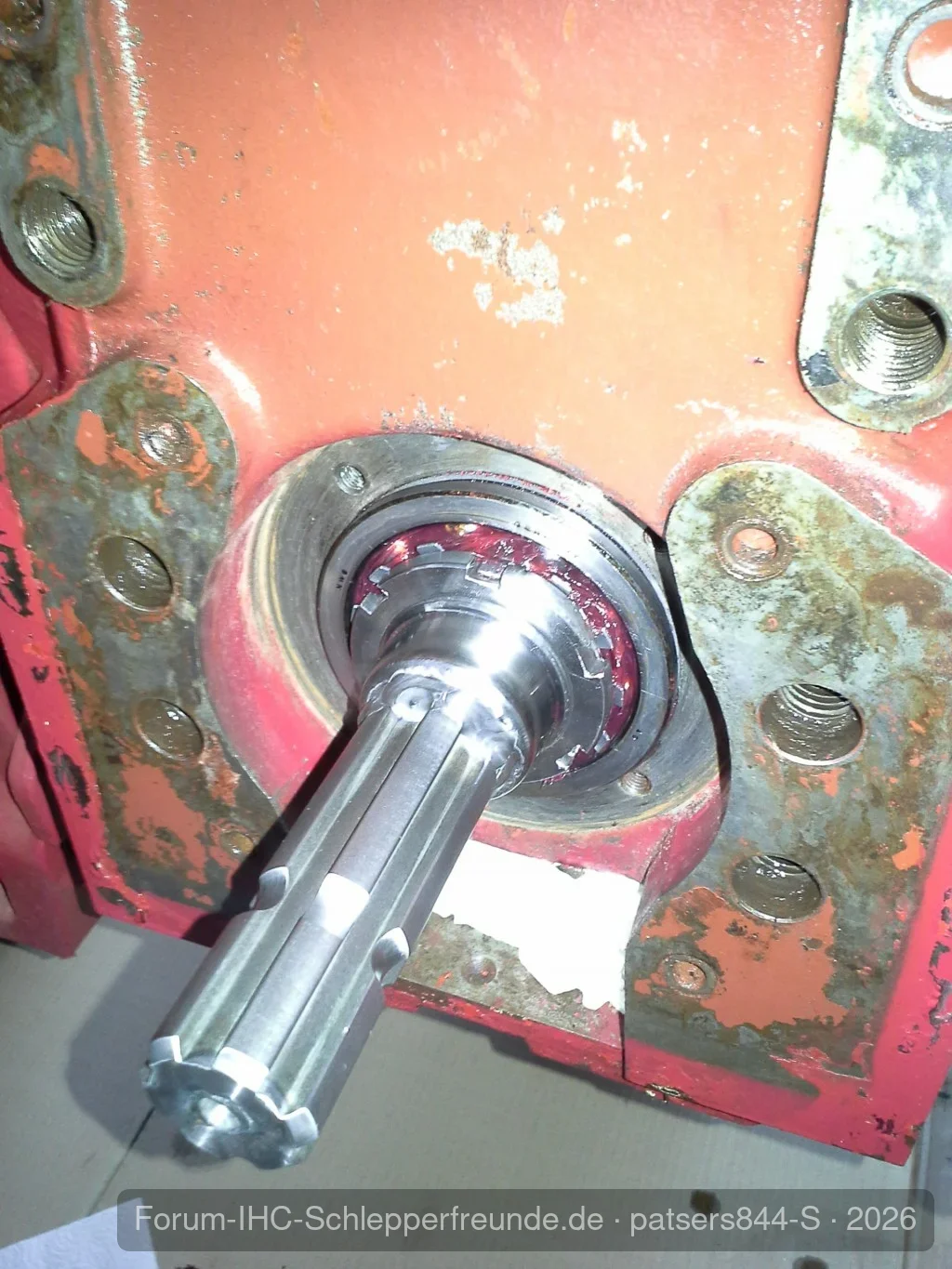Neue Zapfwelle drin 946