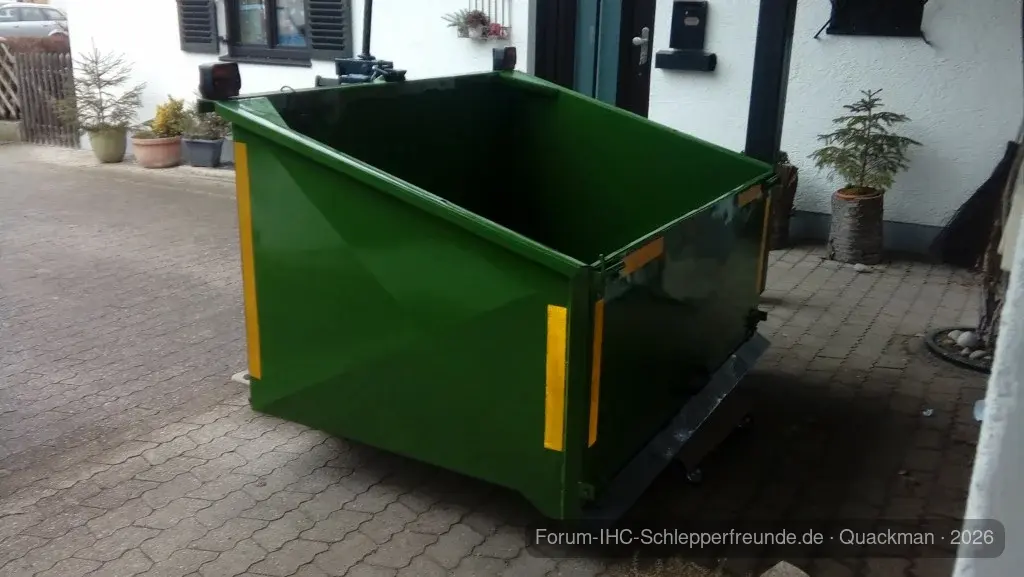 neuer Heckcontainer